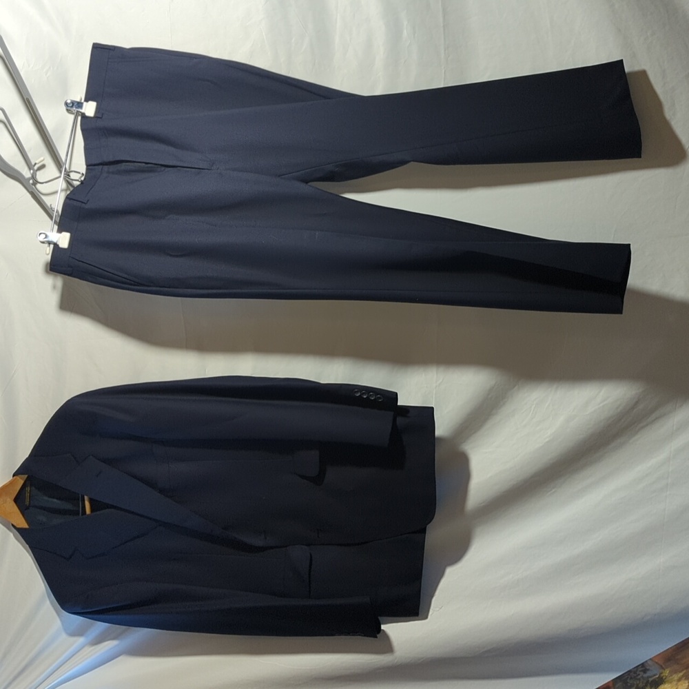 Berkeley Shop Men’s Dark Blue Suit Approx 41x31 Pants Great Condition